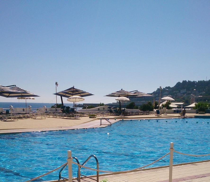 La Marsa Vacances Мондело Екстериор снимка